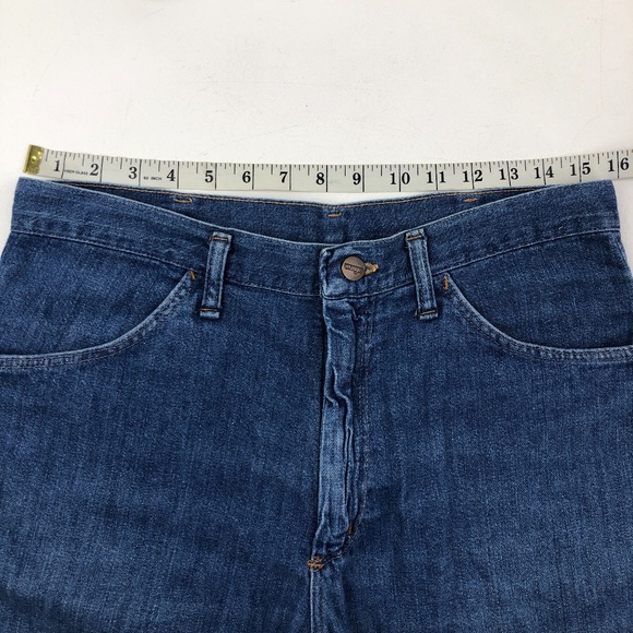 Wrangler High Waisted Jeans Cutoff Shorts - Picture 3 of 7